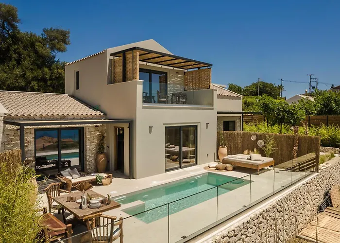Hilaritas Sea View Suites